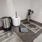 Zentrale Und Komfortable *