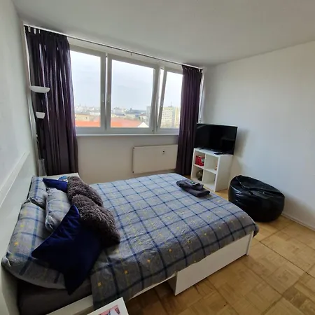 Apartment Zentrale Und Komfortable