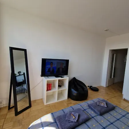 Zentrale Und Komfortable