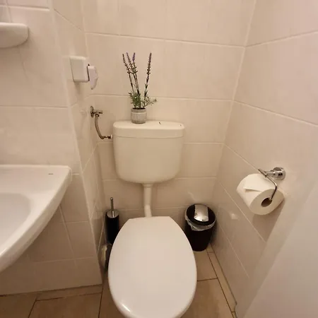 Zentrale Und Komfortable Leipzig