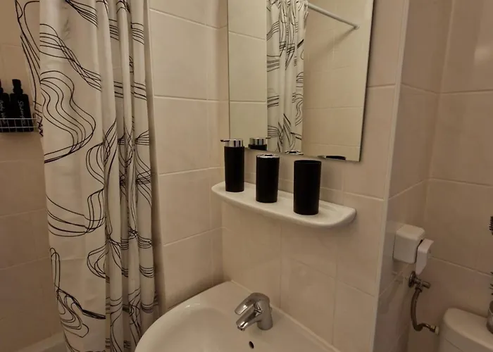 شقة Zentrale Und Komfortable لبسيا