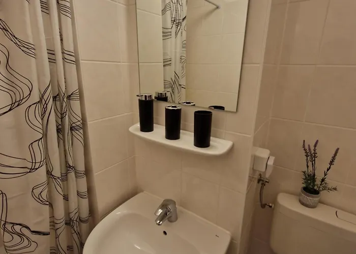 Zentrale Und Komfortable شقة لبسيا